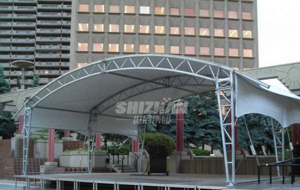 Aluminum truss stage