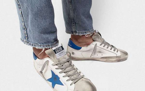 Golden Goose Sneakers