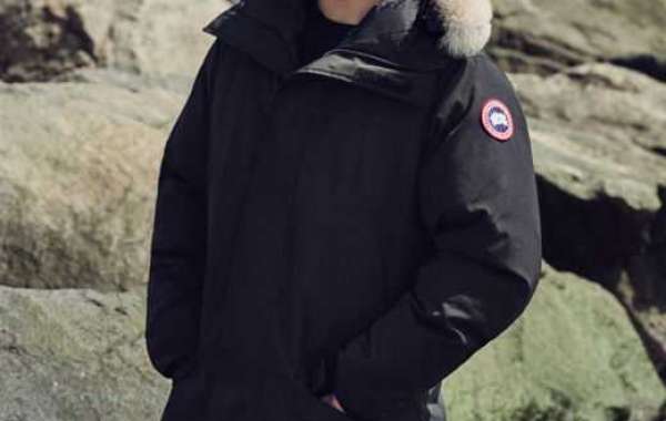 Canada Goose Vests to