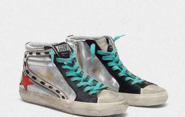 Golden Goose Sneakers in off